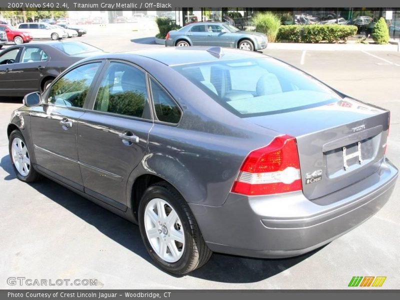 Titanium Gray Metallic / Off-Black 2007 Volvo S40 2.4i