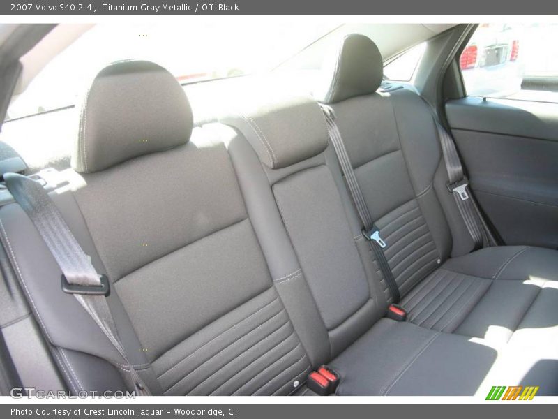Titanium Gray Metallic / Off-Black 2007 Volvo S40 2.4i