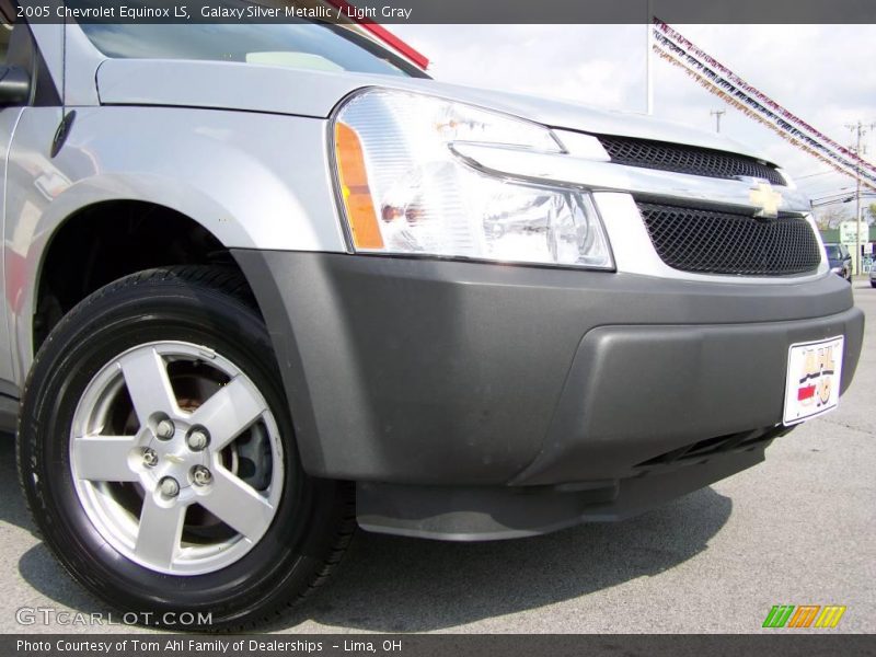 Galaxy Silver Metallic / Light Gray 2005 Chevrolet Equinox LS