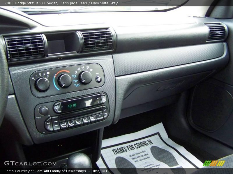Satin Jade Pearl / Dark Slate Gray 2005 Dodge Stratus SXT Sedan