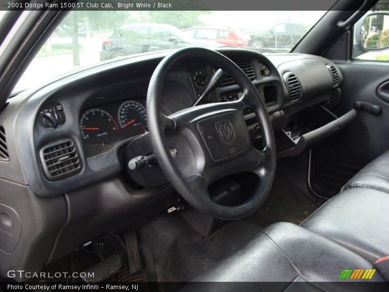 Bright White / Black 2001 Dodge Ram 1500 ST Club Cab