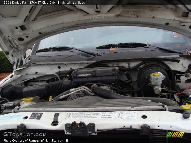 Bright White / Black 2001 Dodge Ram 1500 ST Club Cab