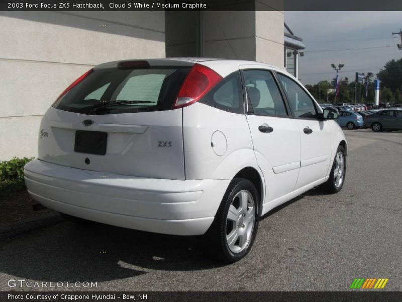 Cloud 9 White / Medium Graphite 2003 Ford Focus ZX5 Hatchback