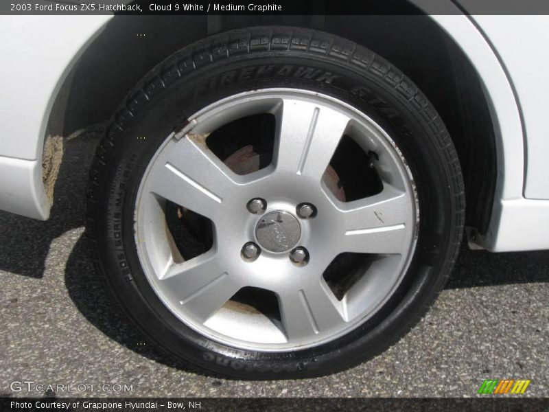 Cloud 9 White / Medium Graphite 2003 Ford Focus ZX5 Hatchback