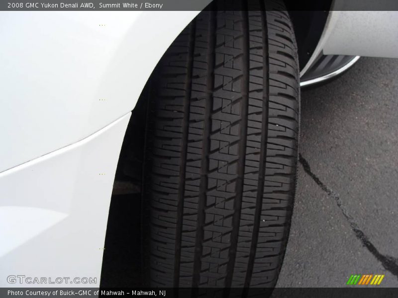 Summit White / Ebony 2008 GMC Yukon Denali AWD