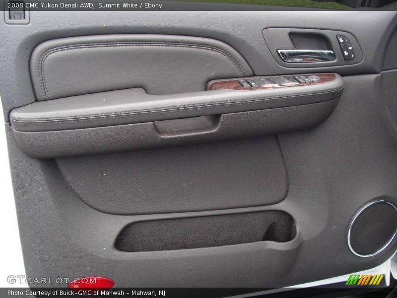 Summit White / Ebony 2008 GMC Yukon Denali AWD
