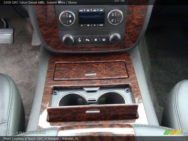 Summit White / Ebony 2008 GMC Yukon Denali AWD
