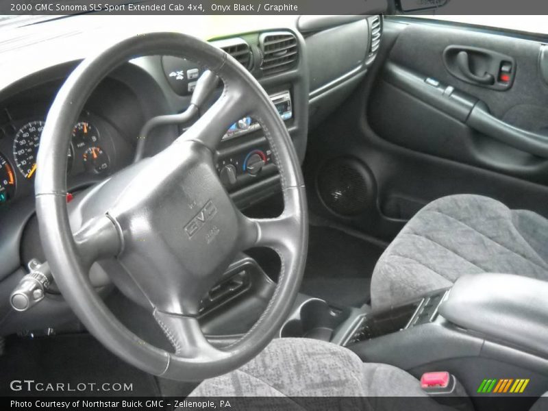 Onyx Black / Graphite 2000 GMC Sonoma SLS Sport Extended Cab 4x4