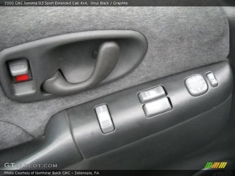 Onyx Black / Graphite 2000 GMC Sonoma SLS Sport Extended Cab 4x4