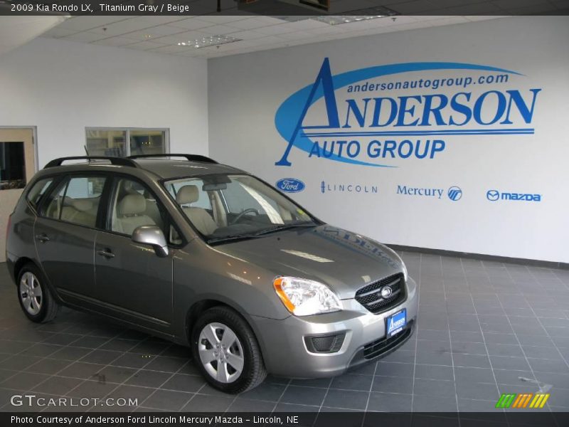 Titanium Gray / Beige 2009 Kia Rondo LX