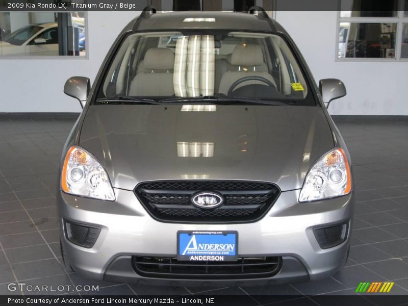 Titanium Gray / Beige 2009 Kia Rondo LX