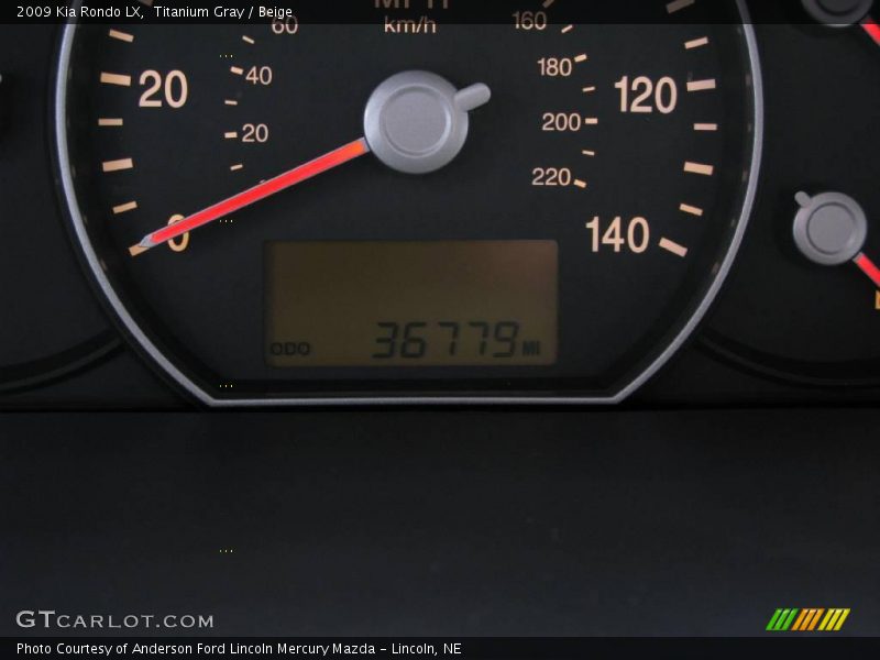 Titanium Gray / Beige 2009 Kia Rondo LX