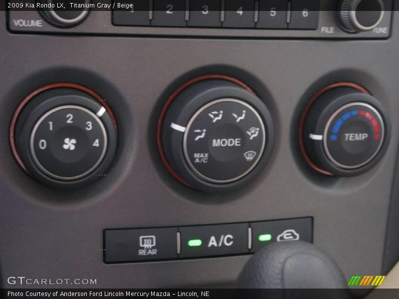 Titanium Gray / Beige 2009 Kia Rondo LX