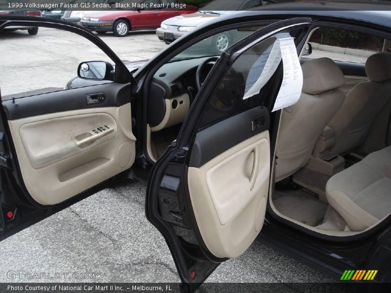 Black Magic Pearl / Beige 1999 Volkswagen Passat GLS Sedan