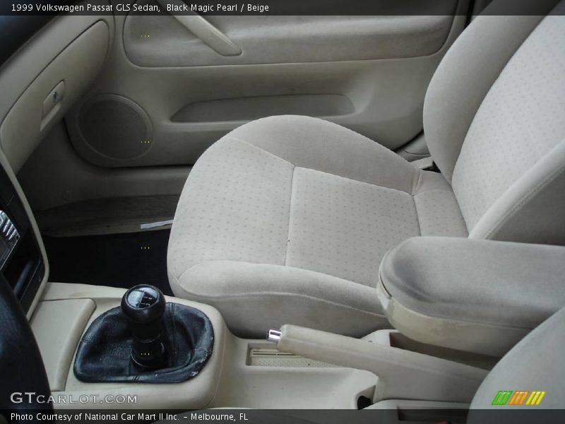 Black Magic Pearl / Beige 1999 Volkswagen Passat GLS Sedan