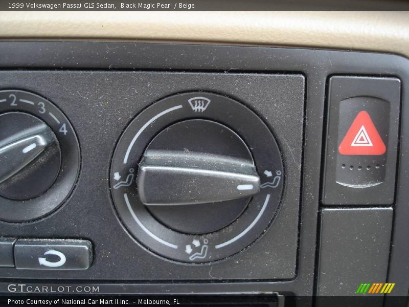 Black Magic Pearl / Beige 1999 Volkswagen Passat GLS Sedan