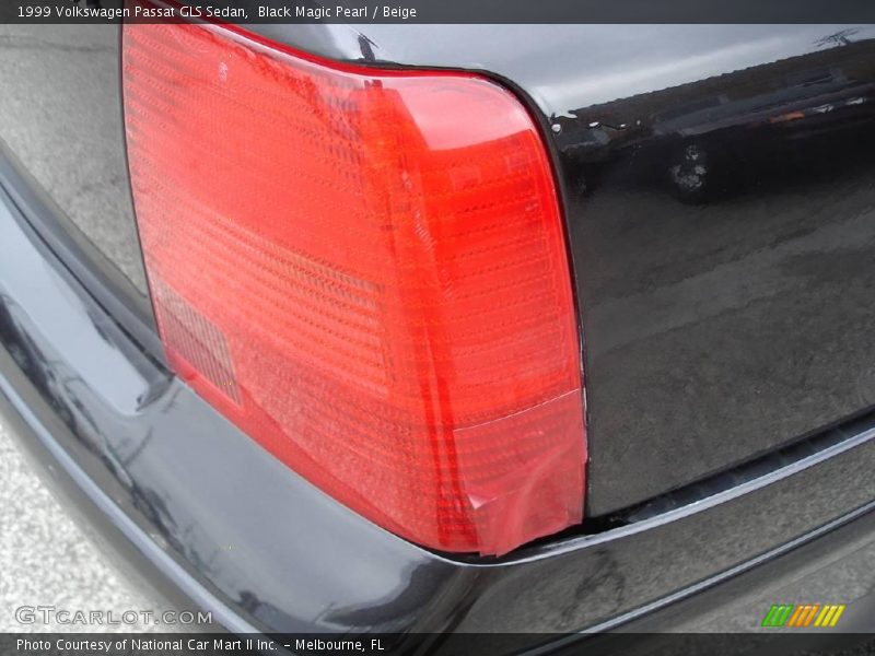 Black Magic Pearl / Beige 1999 Volkswagen Passat GLS Sedan