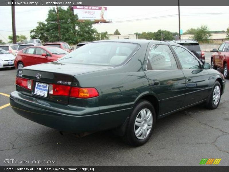 Woodland Pearl / Oak 2001 Toyota Camry LE