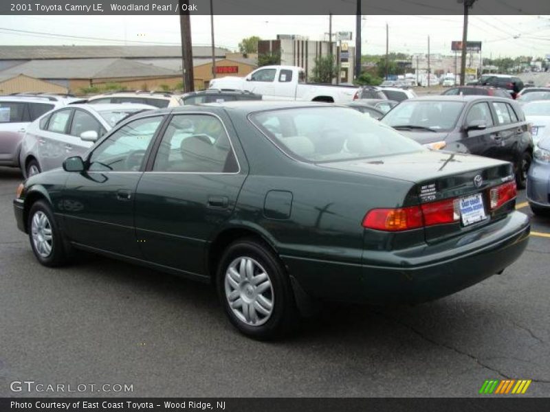 Woodland Pearl / Oak 2001 Toyota Camry LE