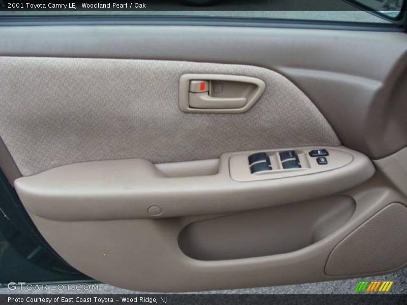 Woodland Pearl / Oak 2001 Toyota Camry LE