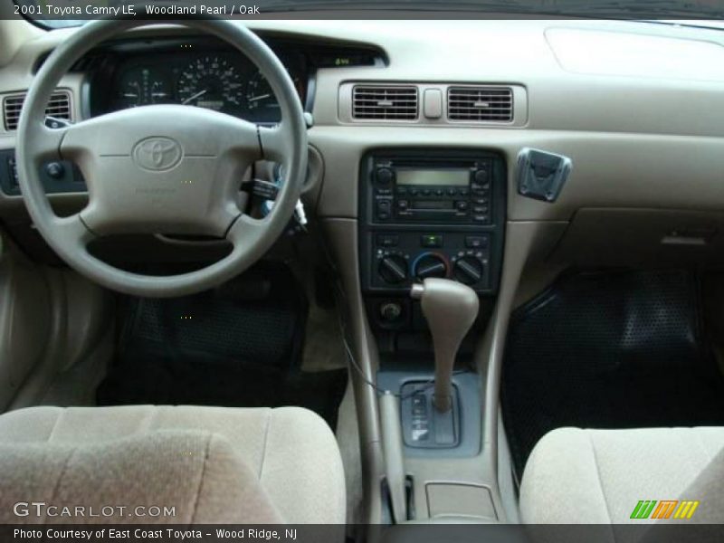 Woodland Pearl / Oak 2001 Toyota Camry LE