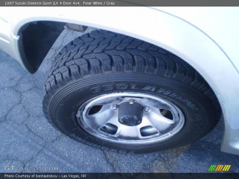 Polar White / Gray 1997 Suzuki Sidekick Sport JLX 4 Door 4x4