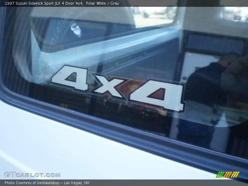 Polar White / Gray 1997 Suzuki Sidekick Sport JLX 4 Door 4x4