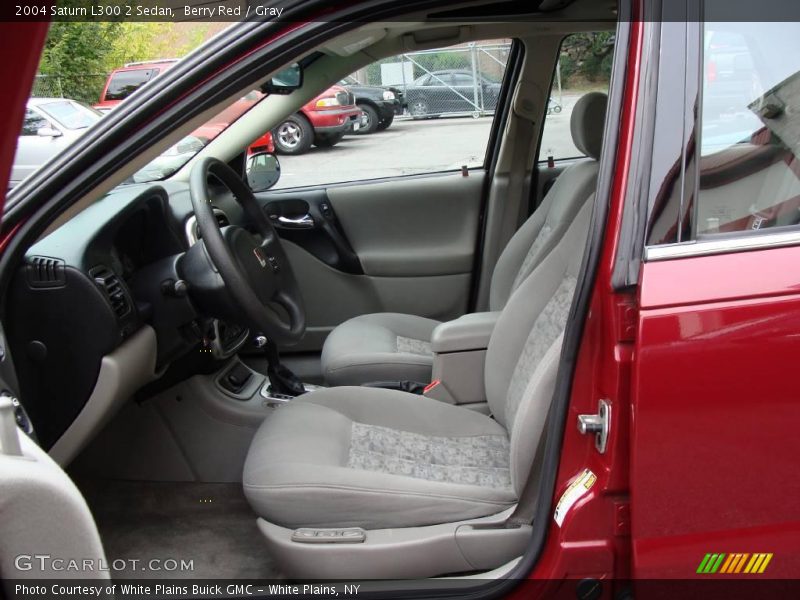 Berry Red / Gray 2004 Saturn L300 2 Sedan