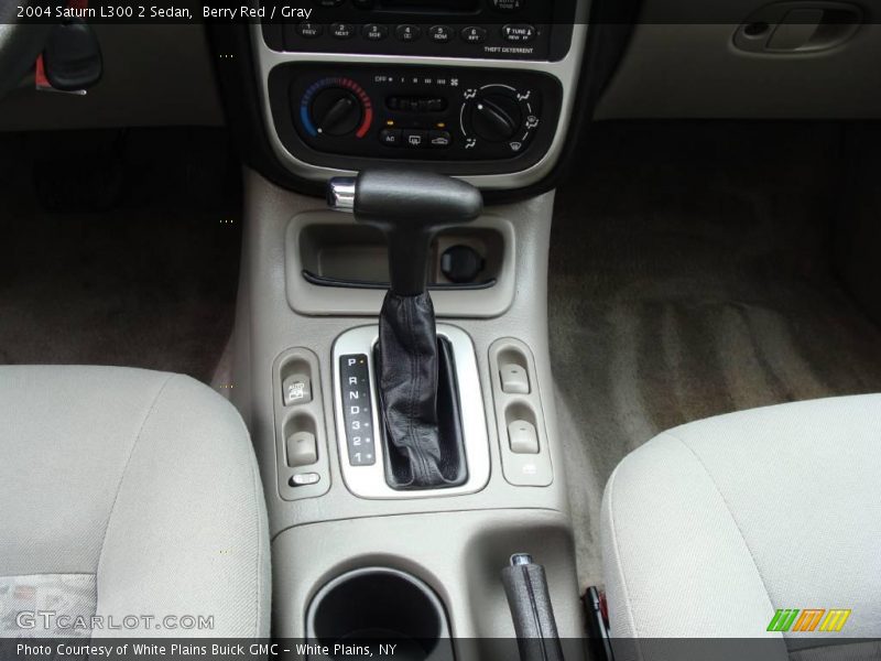 Berry Red / Gray 2004 Saturn L300 2 Sedan