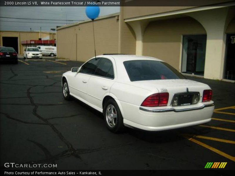 White Pearlescent Tricoat / Medium Parchment 2000 Lincoln LS V8