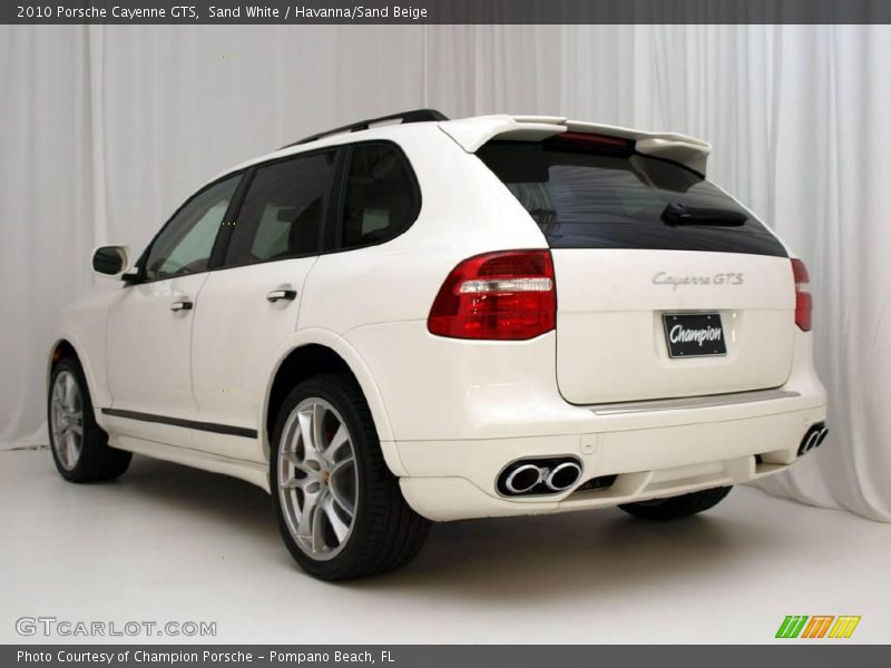 Sand White / Havanna/Sand Beige 2010 Porsche Cayenne GTS