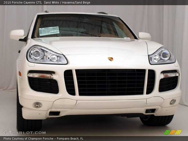 Sand White / Havanna/Sand Beige 2010 Porsche Cayenne GTS