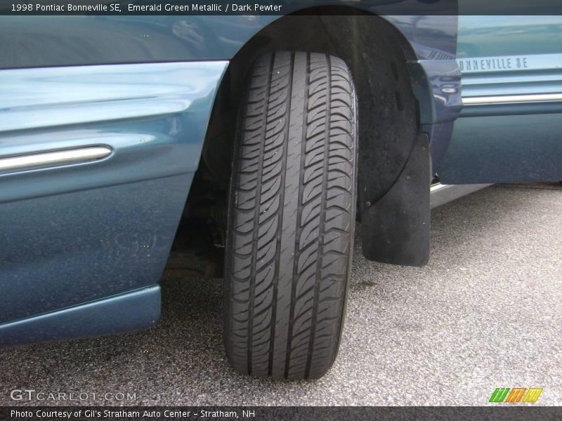 Emerald Green Metallic / Dark Pewter 1998 Pontiac Bonneville SE