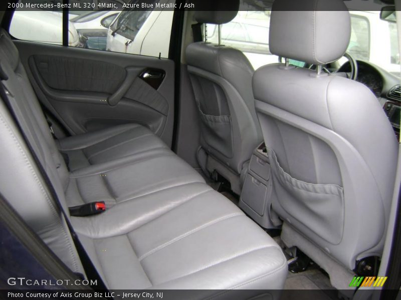Azure Blue Metallic / Ash 2000 Mercedes-Benz ML 320 4Matic