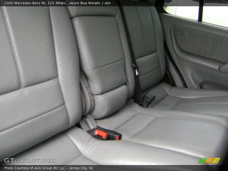 Azure Blue Metallic / Ash 2000 Mercedes-Benz ML 320 4Matic