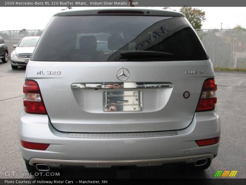 Iridium Silver Metallic / Ash 2009 Mercedes-Benz ML 320 BlueTec 4Matic