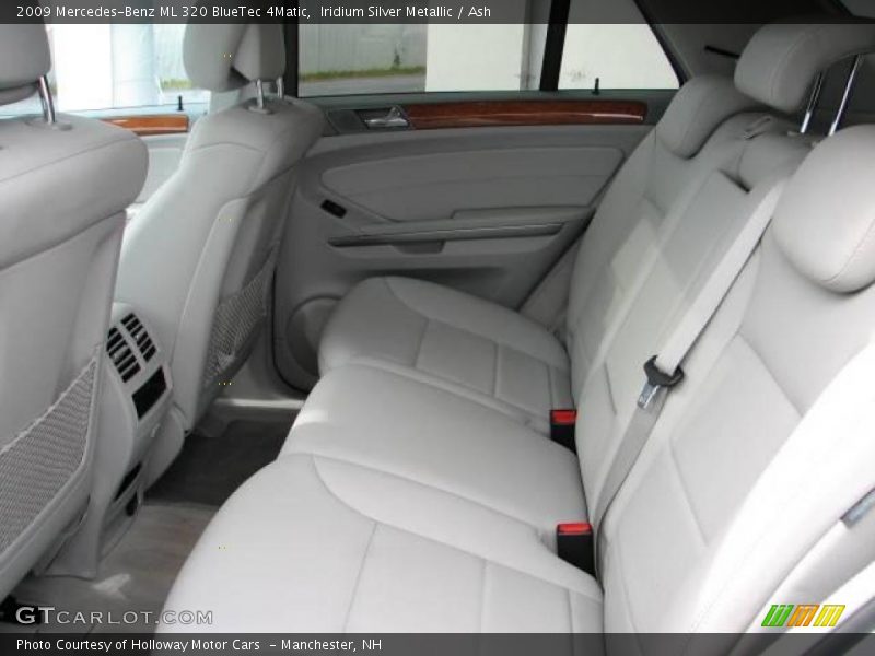 Iridium Silver Metallic / Ash 2009 Mercedes-Benz ML 320 BlueTec 4Matic