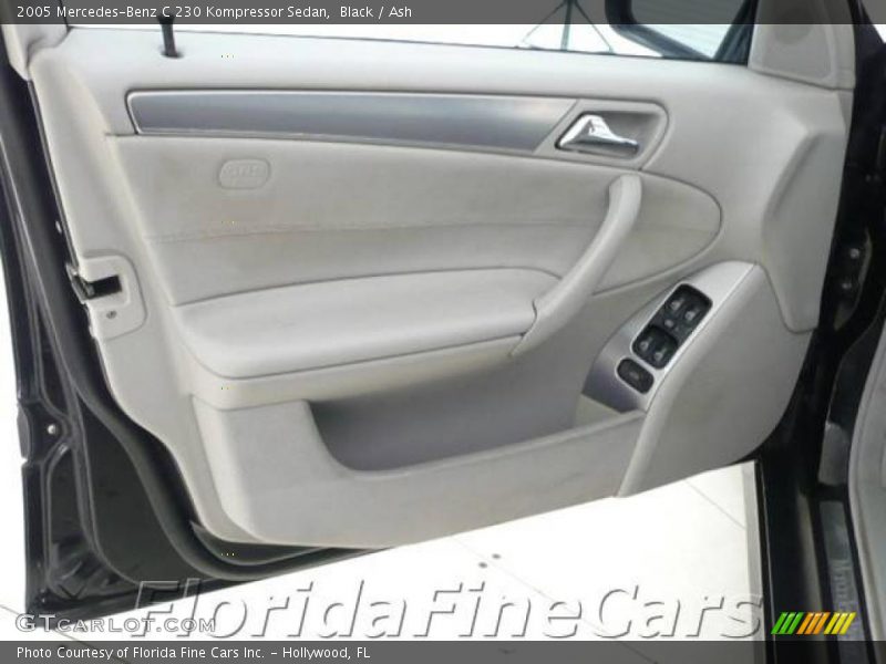 Black / Ash 2005 Mercedes-Benz C 230 Kompressor Sedan