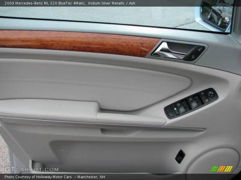 Iridium Silver Metallic / Ash 2009 Mercedes-Benz ML 320 BlueTec 4Matic