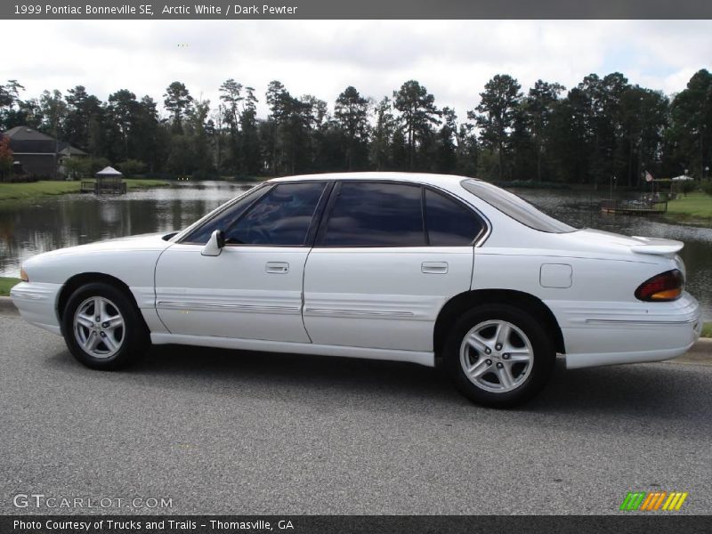 Arctic White / Dark Pewter 1999 Pontiac Bonneville SE