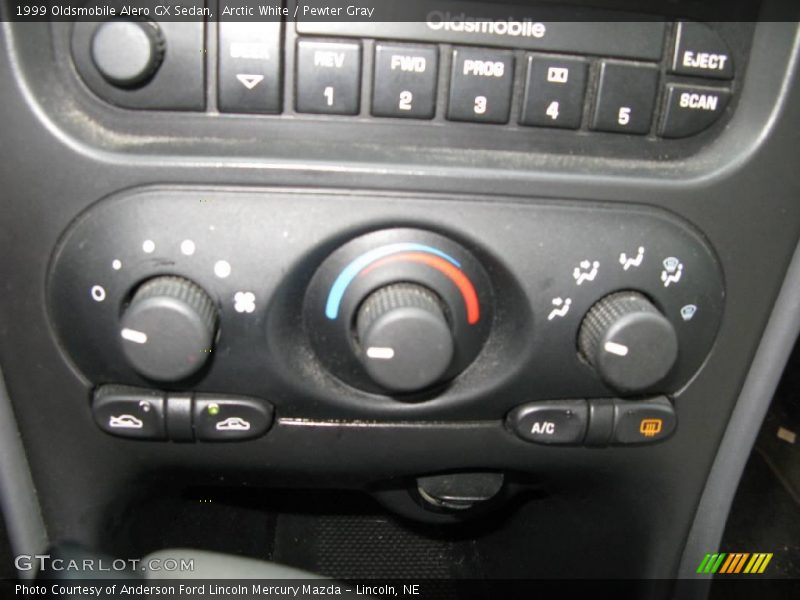Arctic White / Pewter Gray 1999 Oldsmobile Alero GX Sedan