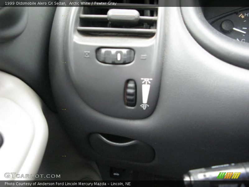 Arctic White / Pewter Gray 1999 Oldsmobile Alero GX Sedan