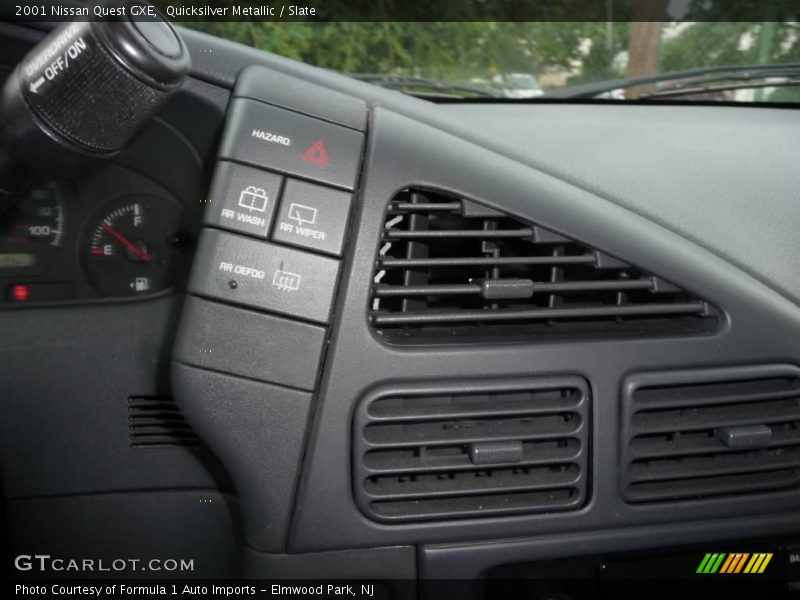 Quicksilver Metallic / Slate 2001 Nissan Quest GXE