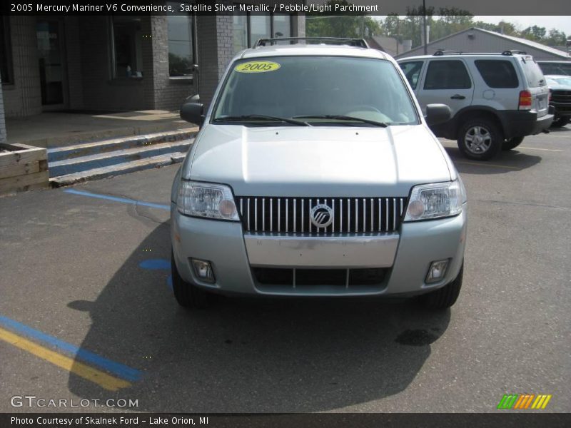 Satellite Silver Metallic / Pebble/Light Parchment 2005 Mercury Mariner V6 Convenience