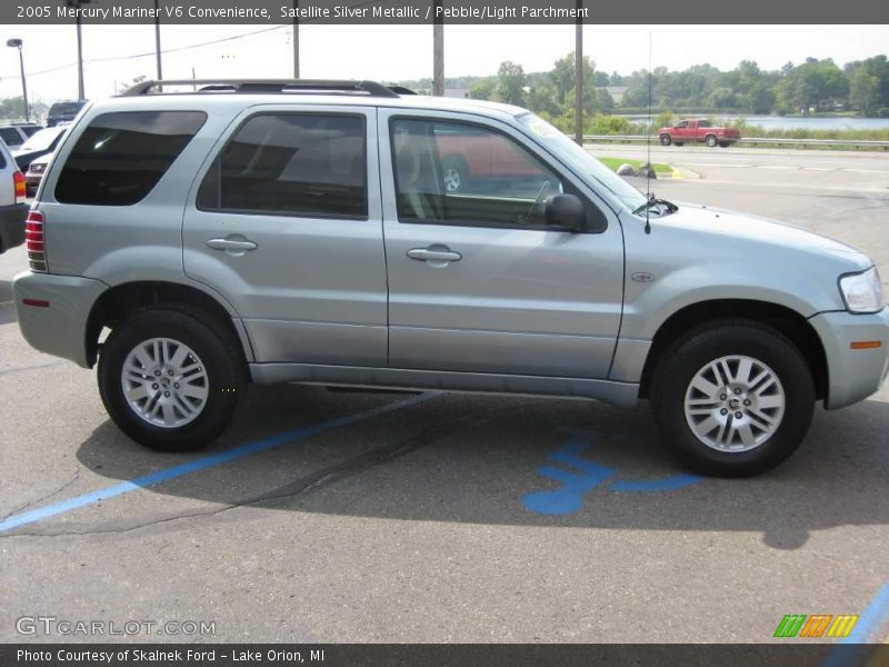 Satellite Silver Metallic / Pebble/Light Parchment 2005 Mercury Mariner V6 Convenience