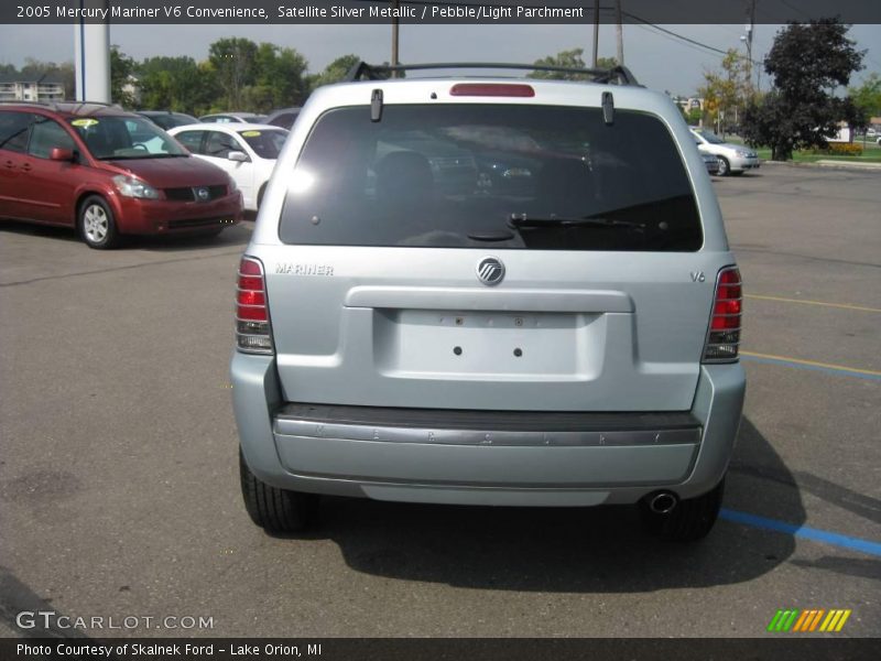 Satellite Silver Metallic / Pebble/Light Parchment 2005 Mercury Mariner V6 Convenience