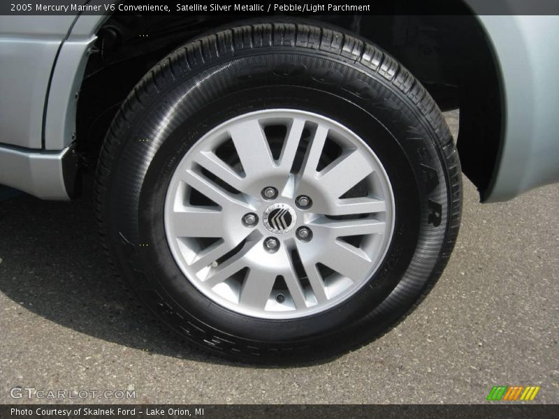 Satellite Silver Metallic / Pebble/Light Parchment 2005 Mercury Mariner V6 Convenience