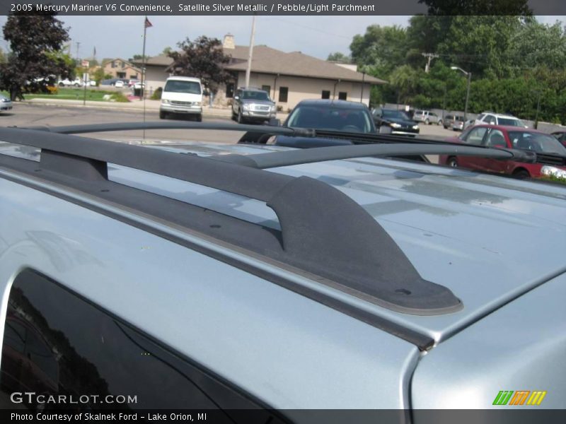 Satellite Silver Metallic / Pebble/Light Parchment 2005 Mercury Mariner V6 Convenience