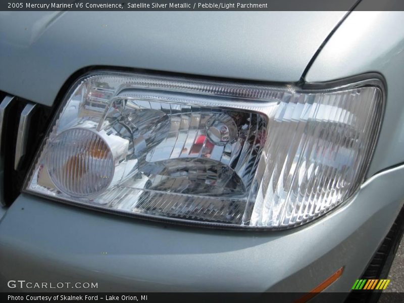 Satellite Silver Metallic / Pebble/Light Parchment 2005 Mercury Mariner V6 Convenience