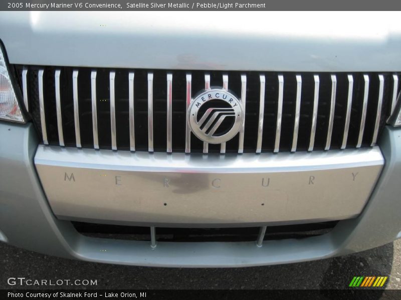 Satellite Silver Metallic / Pebble/Light Parchment 2005 Mercury Mariner V6 Convenience